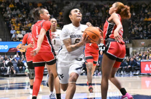 No. 17 WVU rolls past Cincinnati on Senior Day, wraps up No. 2 seed for Big 12 tournament